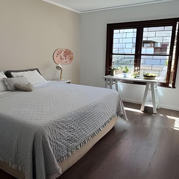Ampla casa com 4 quartos