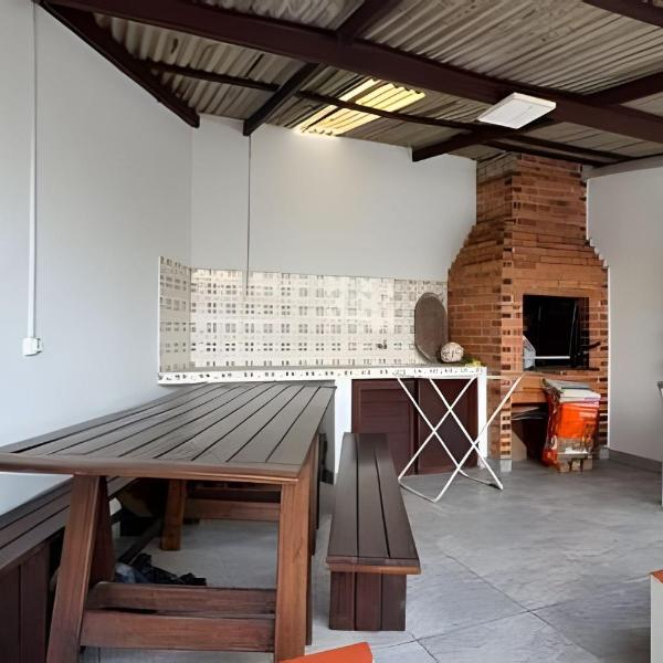 Ampla casa com 4 quartos - Foto 4