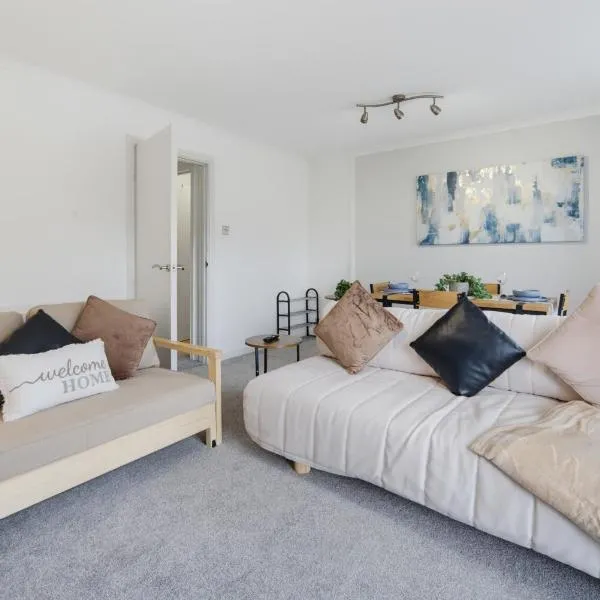 Pet-Friendly Llandysul Retreat Near River Teifi & Beaches: Llandysul şehrinde bir otel
