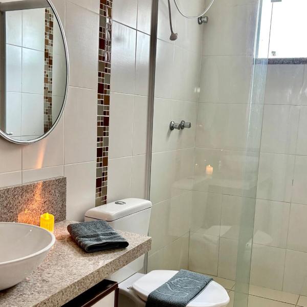 Casal em Bombinhas, localização privilegiada, apenas 50m do mar, com enxoval incluso, apto completo - Foto 3