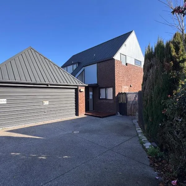 5 Minutes Airport, 3 Bedroom 6 Guests, hotel em Christchurch