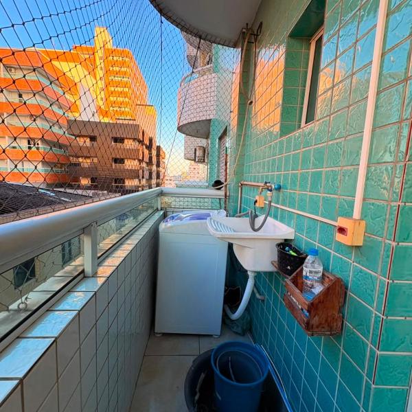 Apto Moderno Próximo à Praia e ao Centro da Cidade - Foto 3