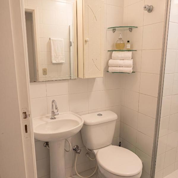 Apartamento Praia Grande Ubatuba, Piscina, Ar-Condicionado, Wi-Fi e Garagem, Até 8 Pessoas - Foto 3