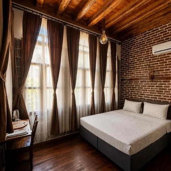 Taş Avlu Konaklama Tesisi, hôtel à Diyarbakır
