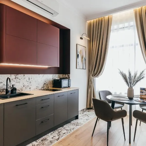 NOZON Apartments & Wellness, hotel en Odorheiu Secuiesc
