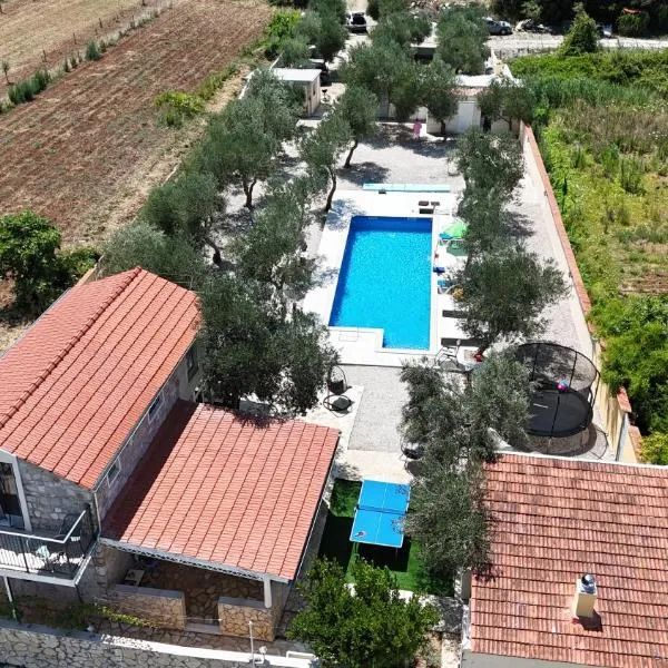 Olive Grove House、ストンのホテル