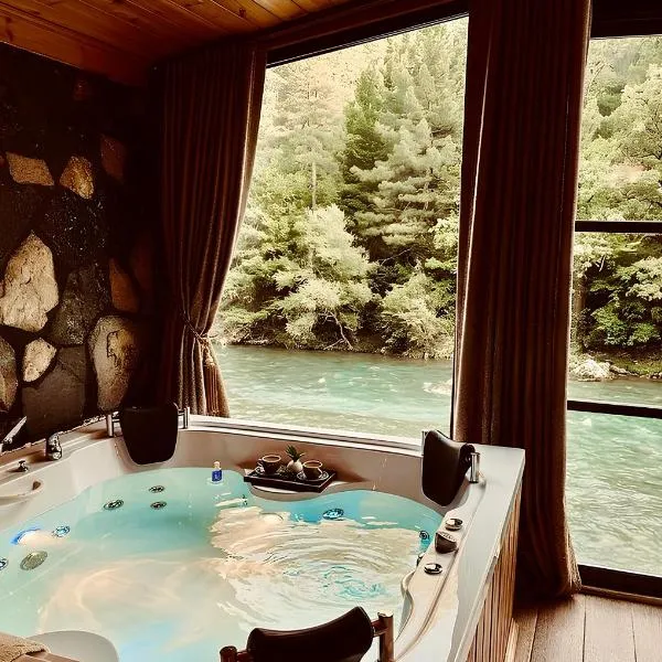 Ayder Royal River Resorts - Bungalows & Hotels, hotell sihtkohas Çamlıhemşin