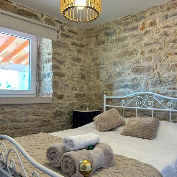 Casa da Pia T3 - Casinhas de Trás das Eiras, hotel in Rabaçal
