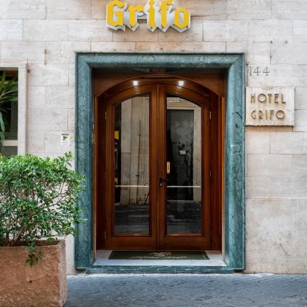Hotel Grifo, hotelli Roomassa