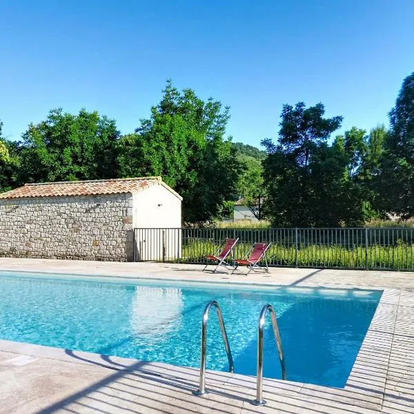 Terres de France - Le Domaine des Vans, hotell sihtkohas Chambonas