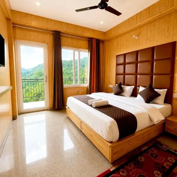 The Amber Retreat - Best Property In Mussoorie #Luxury Rooms #Balcony #Parking #Budget Friendly #Mountain View #Restaurant #Couple Friendly, hotel v destinácii Mussoorie