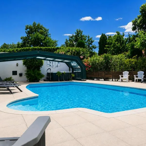 Residence Melody - Adult only, hotelli kohteessa Saint-Rémy-de-Provence