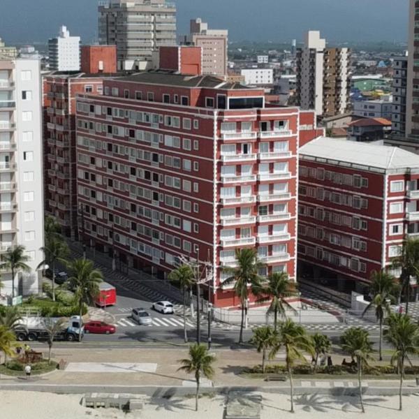 Cobertura de frente para o mar na Praia Grande em SP