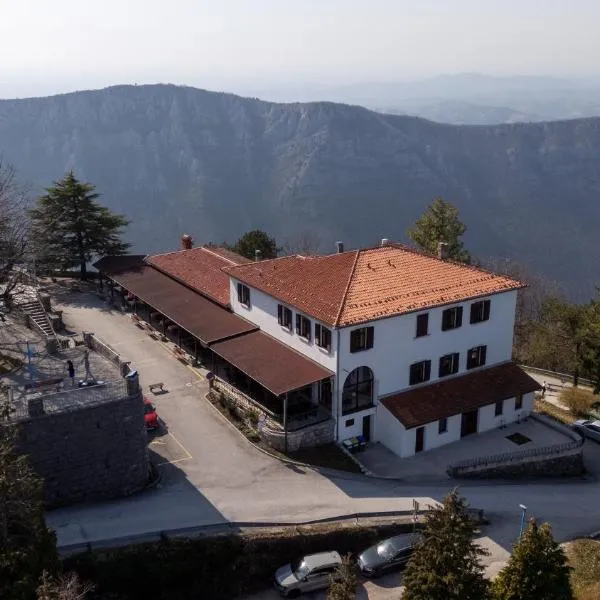 Guesthouse Rajski okusi Sveta Gora, hotelli kohteessa Solkan