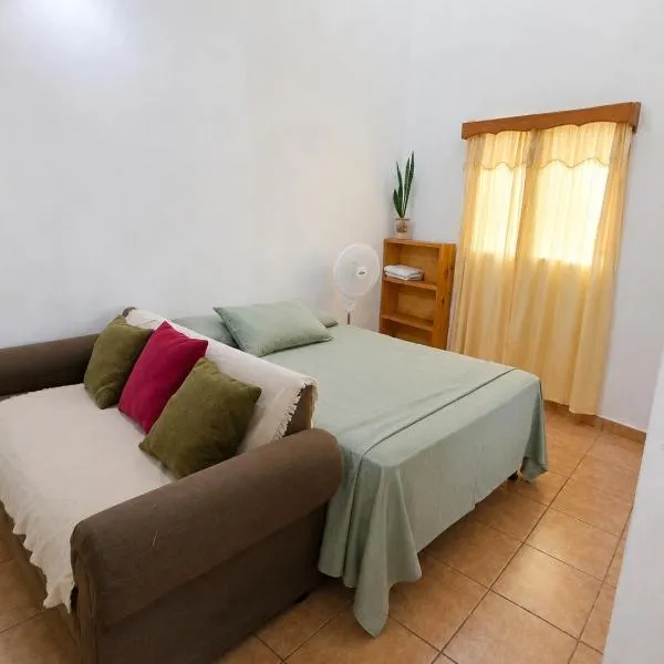 Estudio Privado, WiFi, A 7 min de Palmerola, hotel in Comayagua