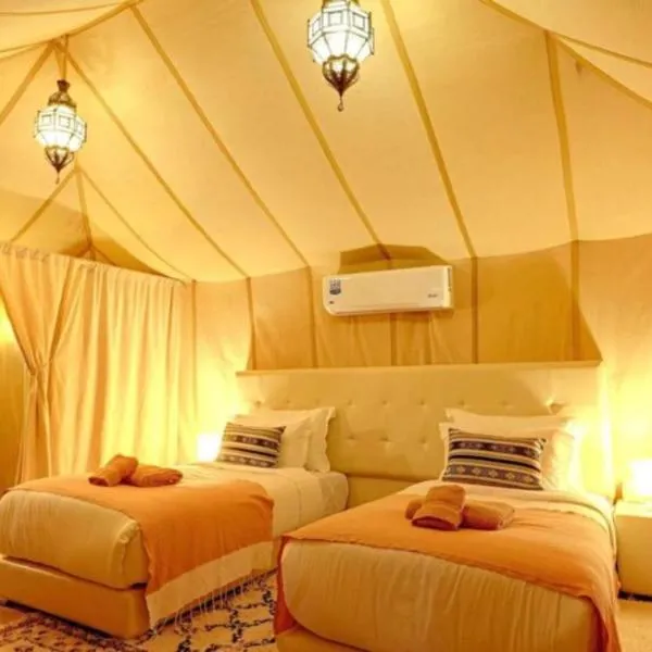Dari Desert Luxury Camp, hotel en Hassilabied