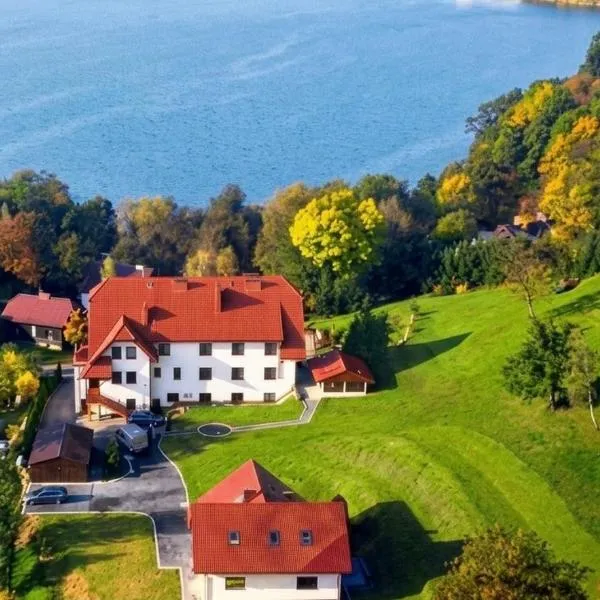 Hotel Kasztelan, hótel í Dobczyce