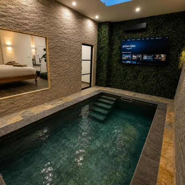 Eaux Spa Rive Droite, hotel din Rouen