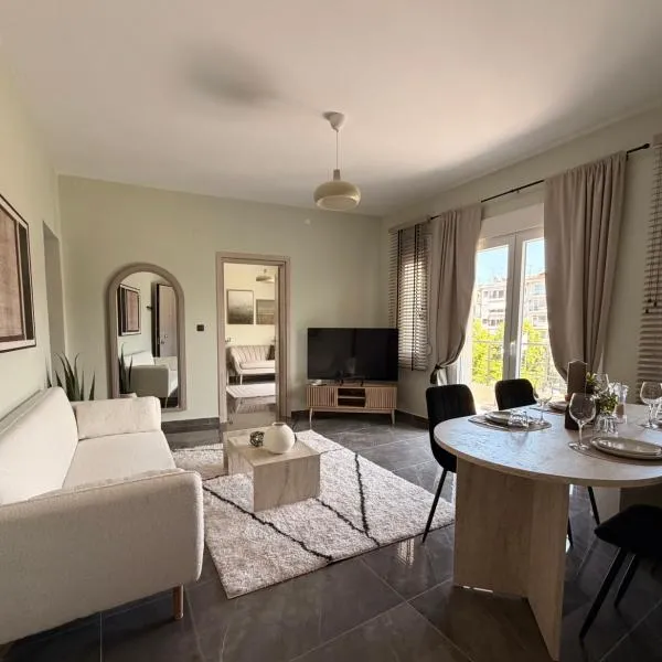 Bistro 49 Luxury suites، فندق في كاتريني