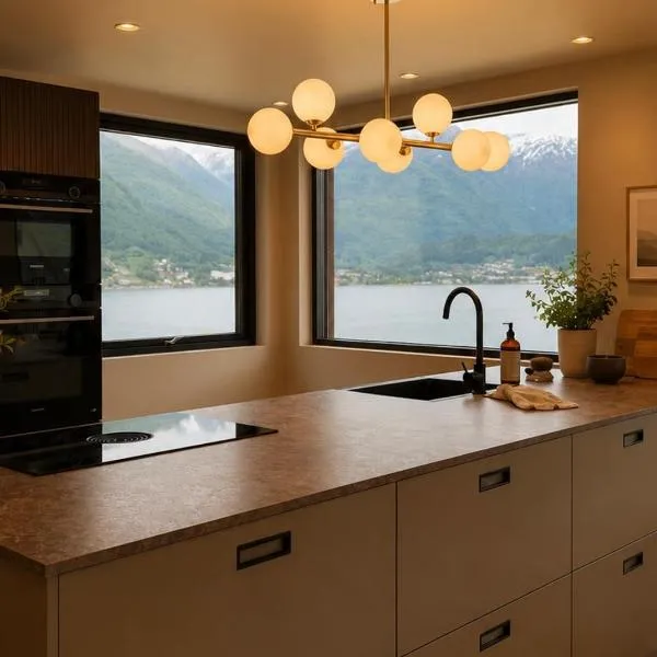Loen Fjord Panorama, hotel en Stryn