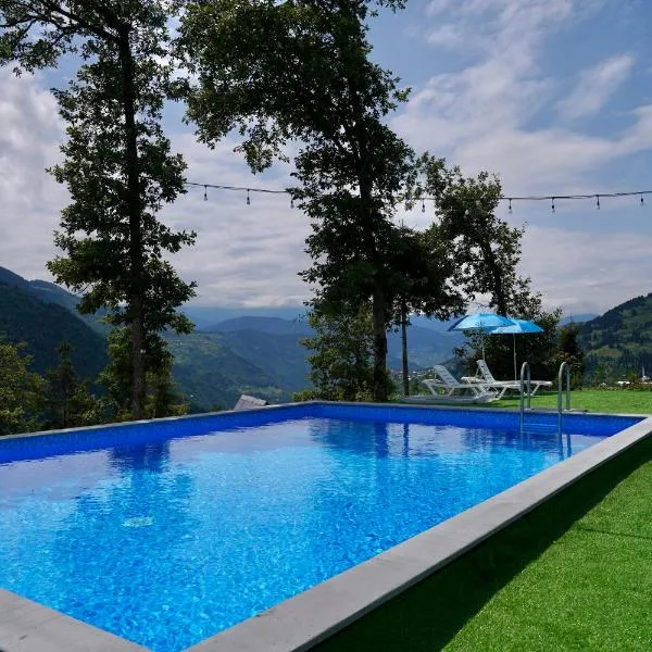 Cottage farvana, hotel en Khulo