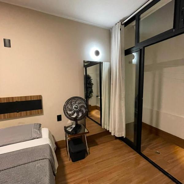 Quarto Casal no coração da cidade, UFLA- UNILAVRAS, prox restaurantes e padaria - Foto 3