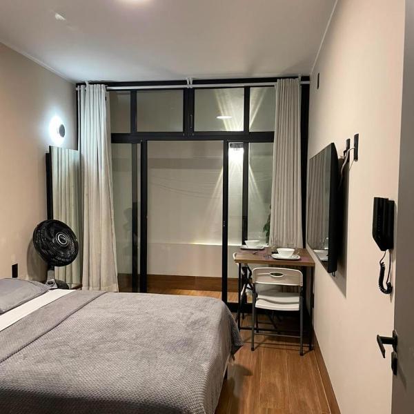 Quarto Casal no coração da cidade, UFLA- UNILAVRAS, prox restaurantes e padaria - Foto 5