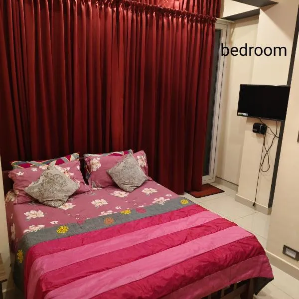 The single room for two, hotel in Madikeri