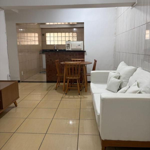 Casa Inteira com 2 Quartos - Estadia Tranquila