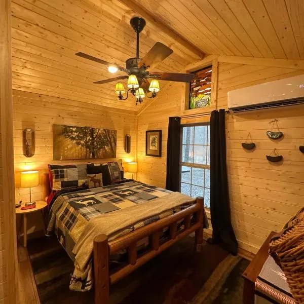 Cosby में, होटल The Dapper Duck Log Cabin