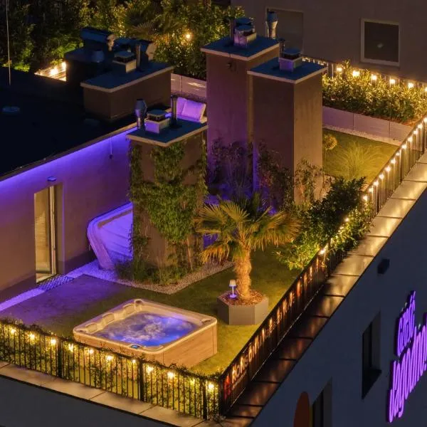 Luxury Sky Jagodno Apartment with Jacuzzi Parking & Terrace by Renters Prestige, hotel em Breslávia