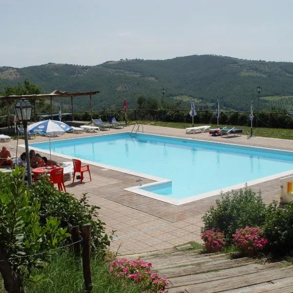 Casale Poggio Colpiccione – hotel w mieście Passignano sul Trasimeno