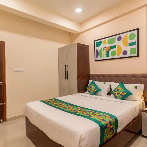 Treebo Emirates Suites - Near Wipro Sarjapur Road, хотел в Бангалор