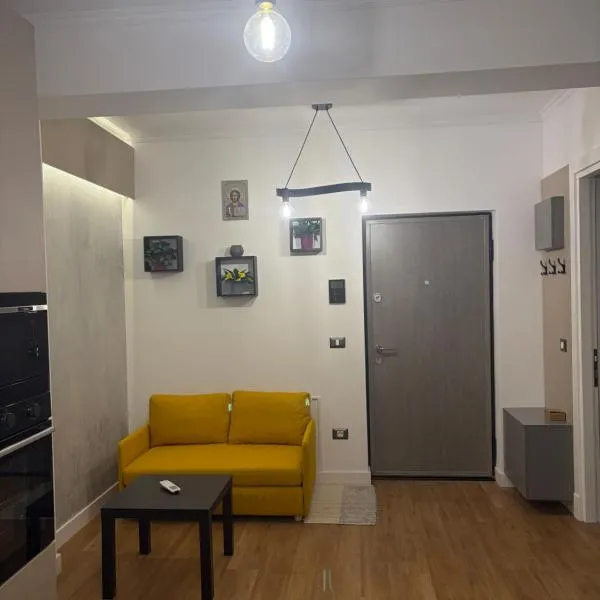 Lili room, hotel em Focşani