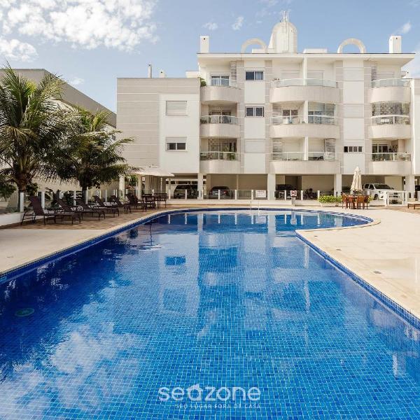 Apto em prédio c/ piscina 350m da praia RTG208