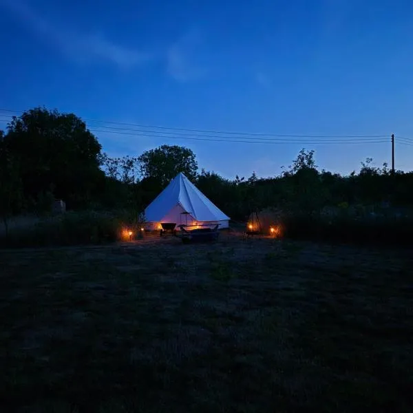 Lyng Farm Campsite, מלון בBrisley