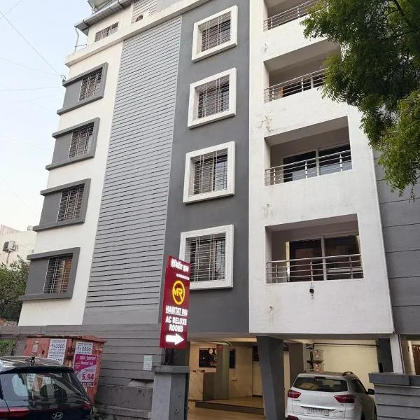 Habitat Inn, hotel a Pune