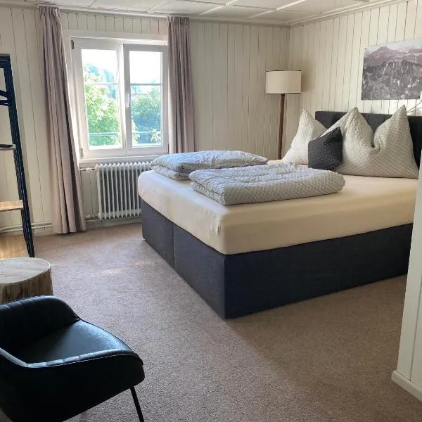 Goldener Adler, hotel v destinaci Bach