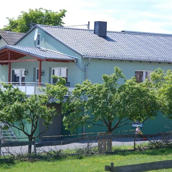 Gänschen klein, hotel v destinaci Ellscheid