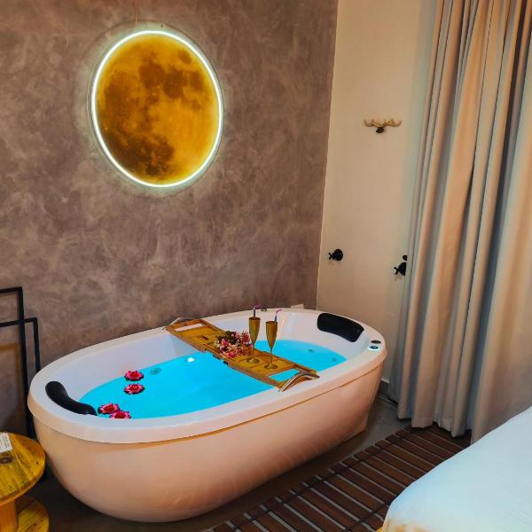 Uai House Casa com Jacuzzi, cromoterapia e colchão massageador