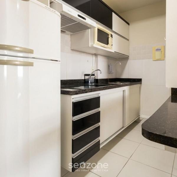 Studio em Cond. c/ Piscina no Setor Bueno BLI2903