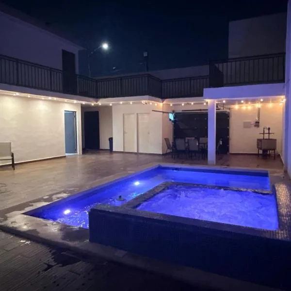 Lujoso departamento con alberca y jacuzzi, hotel v destinaci Monterrey
