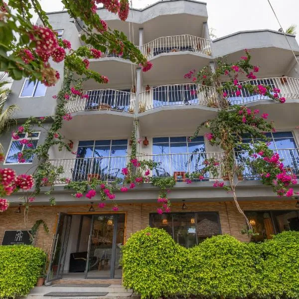 Rihiveli Residence Thoddoo, hotel en Thoddoo