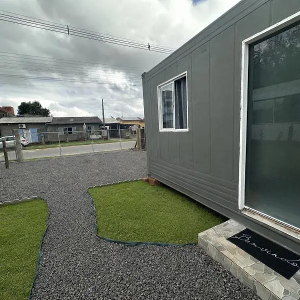 Kitnet Container Completa e privada Ótimo Local: Sombrio'da bir otel
