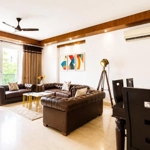 BluO 3BHK M Block Market -Lift, Balcony, Parking, hotel in New Delhi