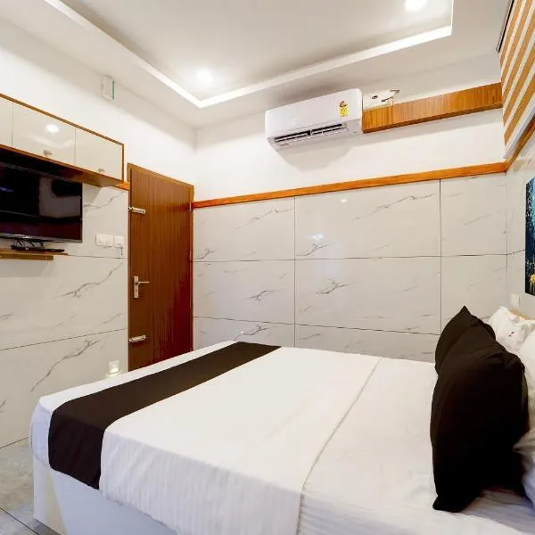 Hotel O Thomson Residency, ξενοδοχείο σε Trichur