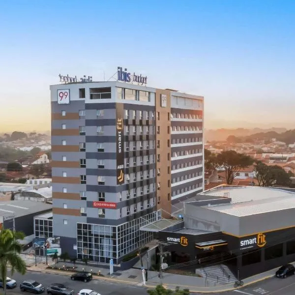 ibis budget Pindamonhangaba, hotel en Pindamonhangaba
