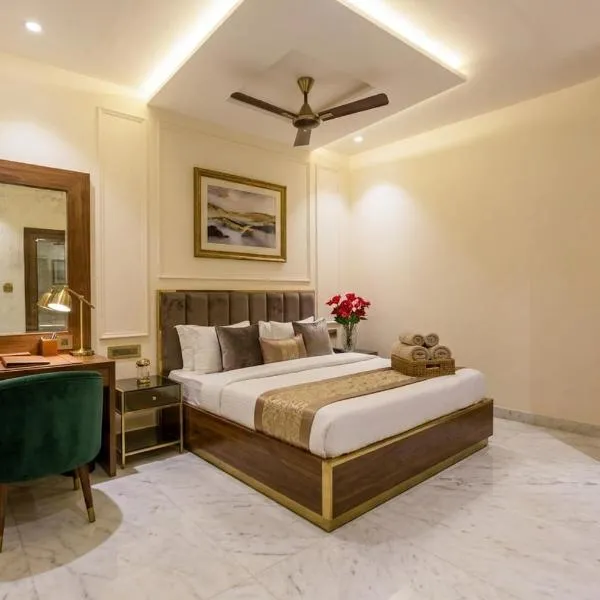 Hotel Grand Heaven, hótel í Tājganj