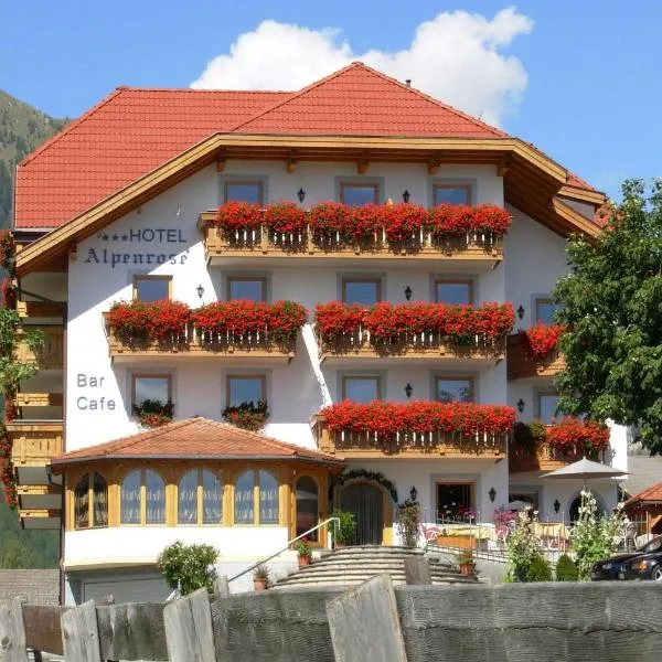 B&B Hotel Alpenrose Rooms & Apartments, hotel in Fundres
