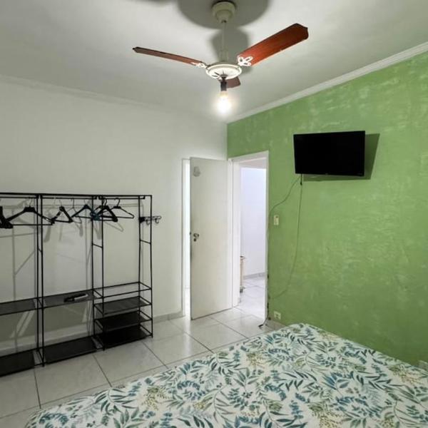 Astúrias, 94 m2, com AR , TELA, 2 vagas, 400 m Praia - Foto 2
